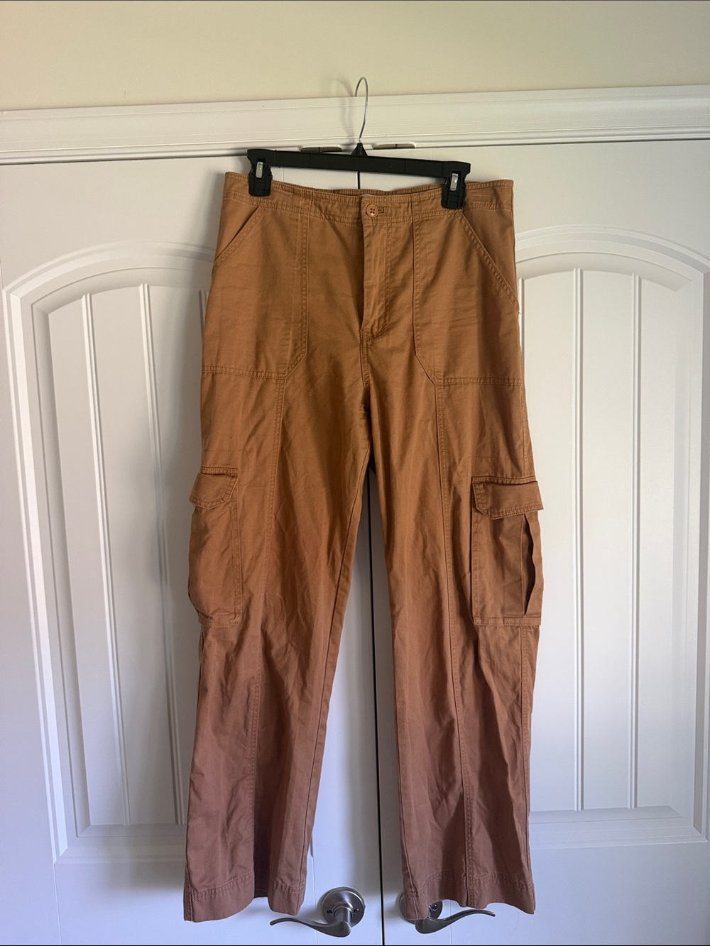 Women’s Straight Leg Cargo Pants
